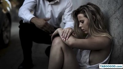 Hadithi za Kinky: msichana asiye na makazi